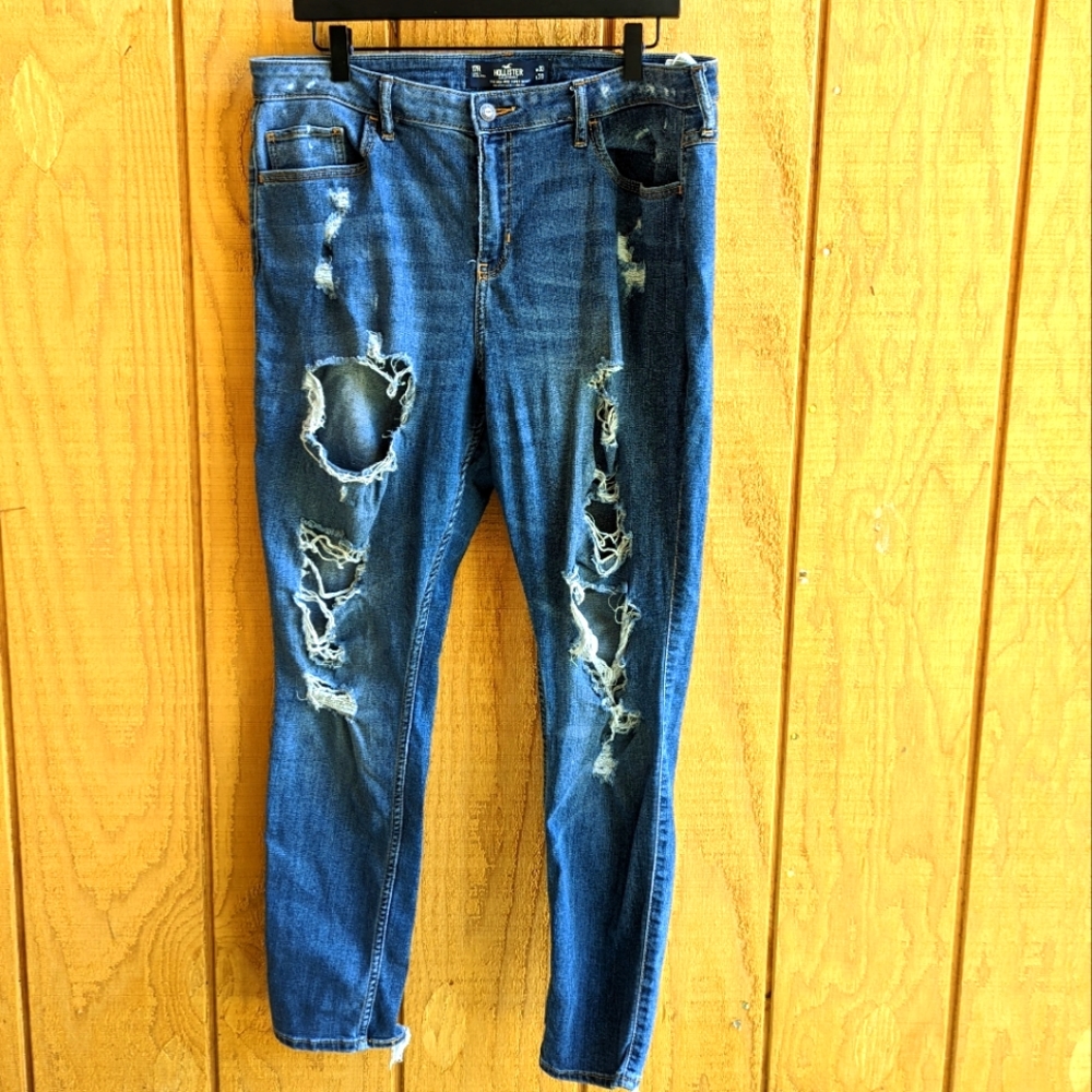 Hollister Distressed Chewed Hem Skinny High Rise Jeans 33